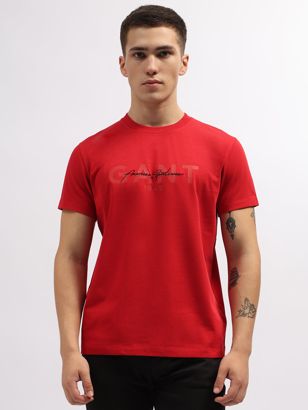 Gant Men Red Solid Round Neck Short Sleeves T-Shirt