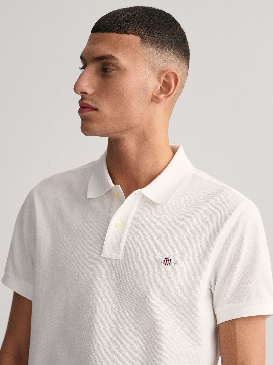 Gant Men White Solid Collared Short Sleeves Polo T-Shirt