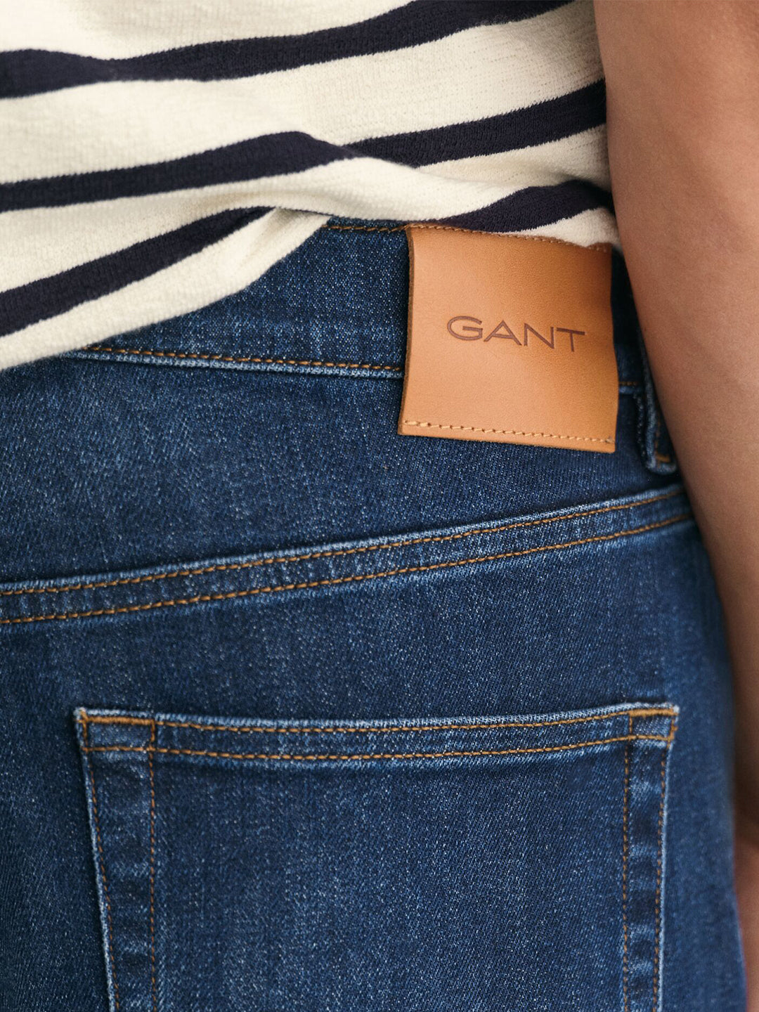 Gant Men Blue Washed Slim Fit Mid-Rise Jeans