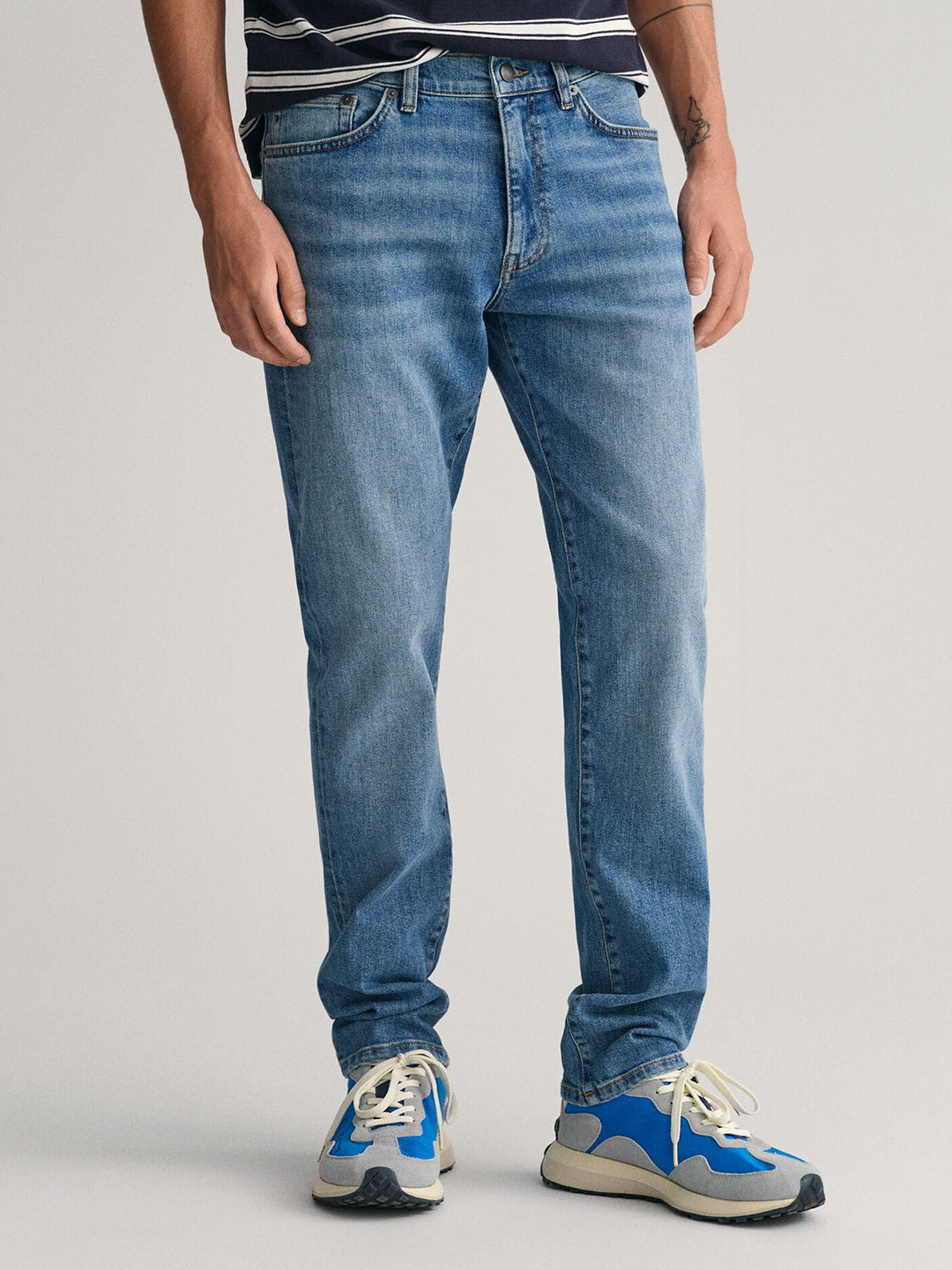 Gant Men Blue Washed Slim Fit Mid-Rise Jeans