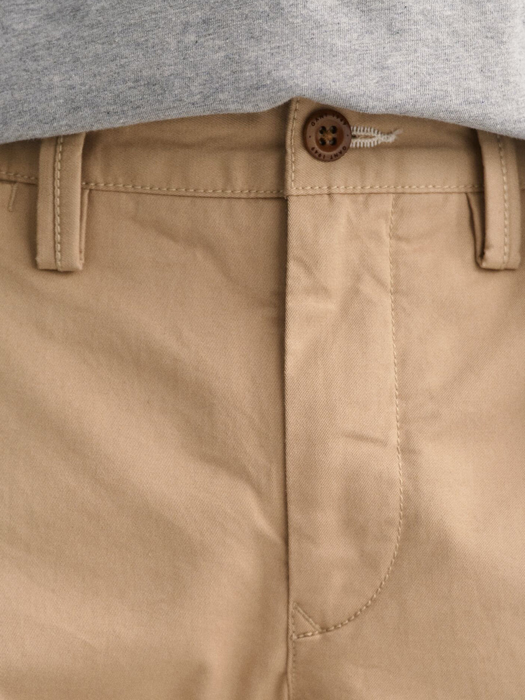 Gant Men Khaki Solid Slim Fit Flat-Front Chinos