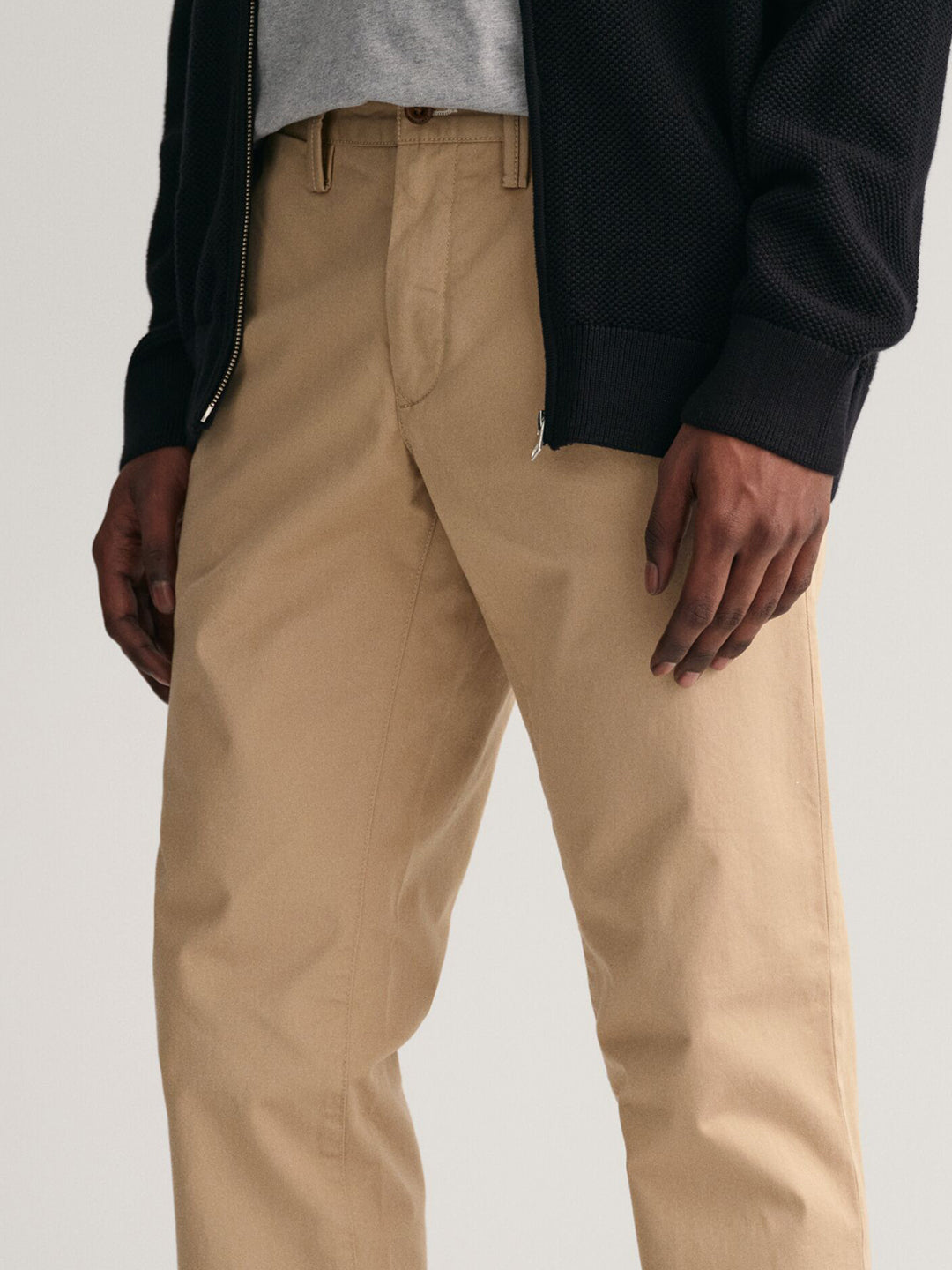 Gant Men Khaki Solid Slim Fit Flat-Front Chinos