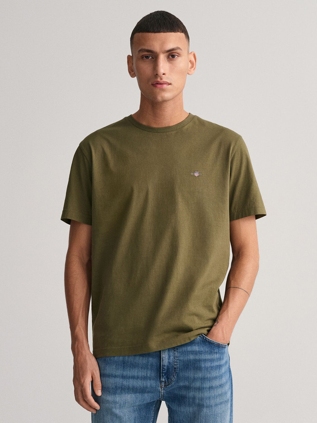 Gant Men Olive Solid Round Neck Short Sleeves T-Shirt