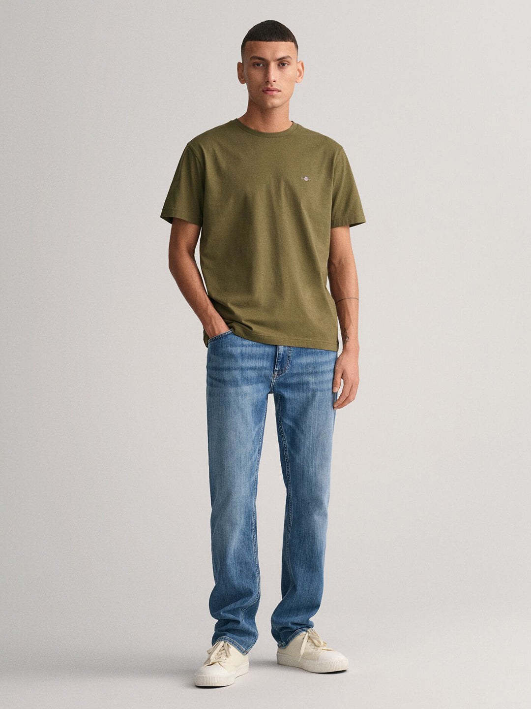 Gant Men Olive Solid Round Neck Short Sleeves T-Shirt