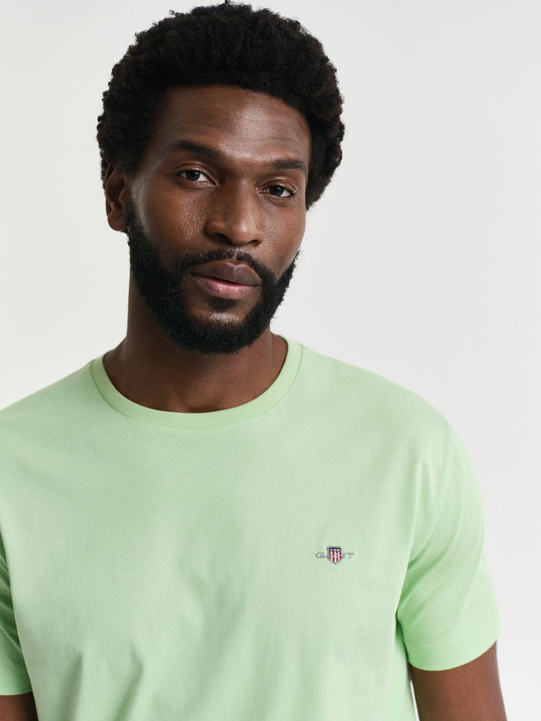 Gant Men Green Solid Round Neck Short Sleeves T-Shirt