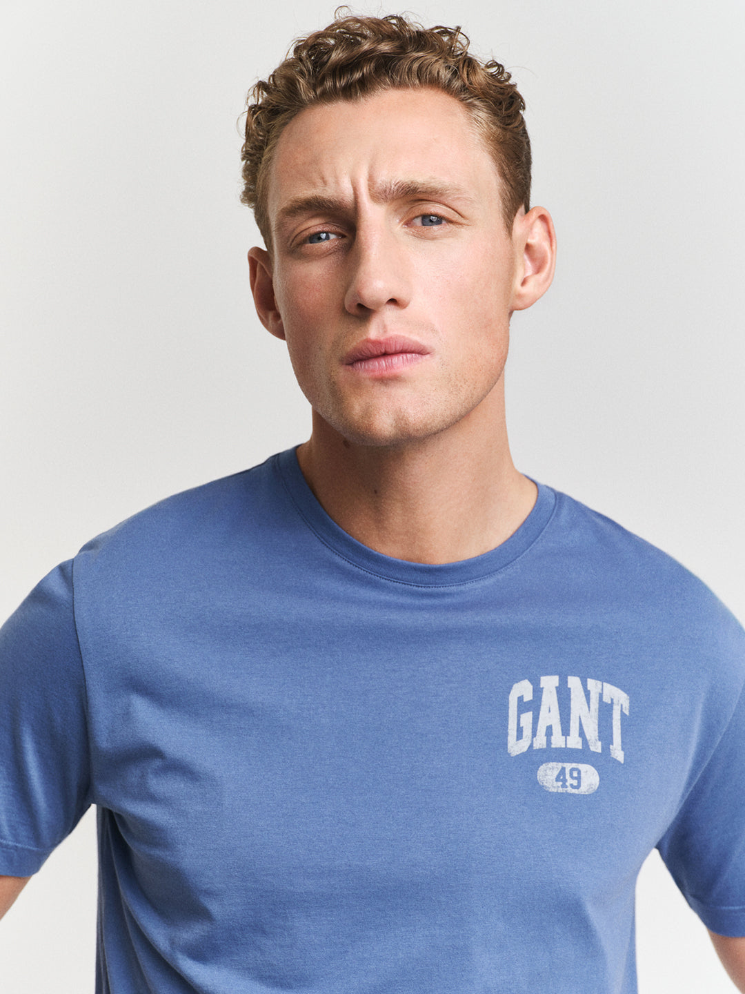 Gant Men Blue Solid Round Neck Short Sleeves T-Shirt