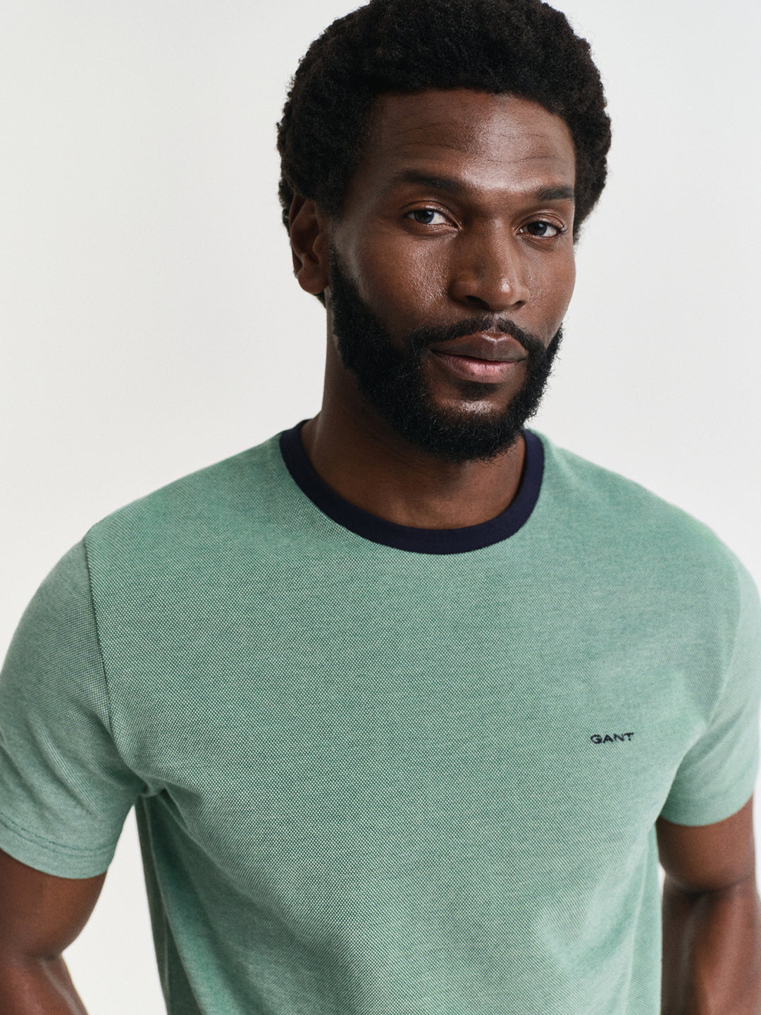 Gant Men Green Solid Round Neck Short Sleeves T-Shirt