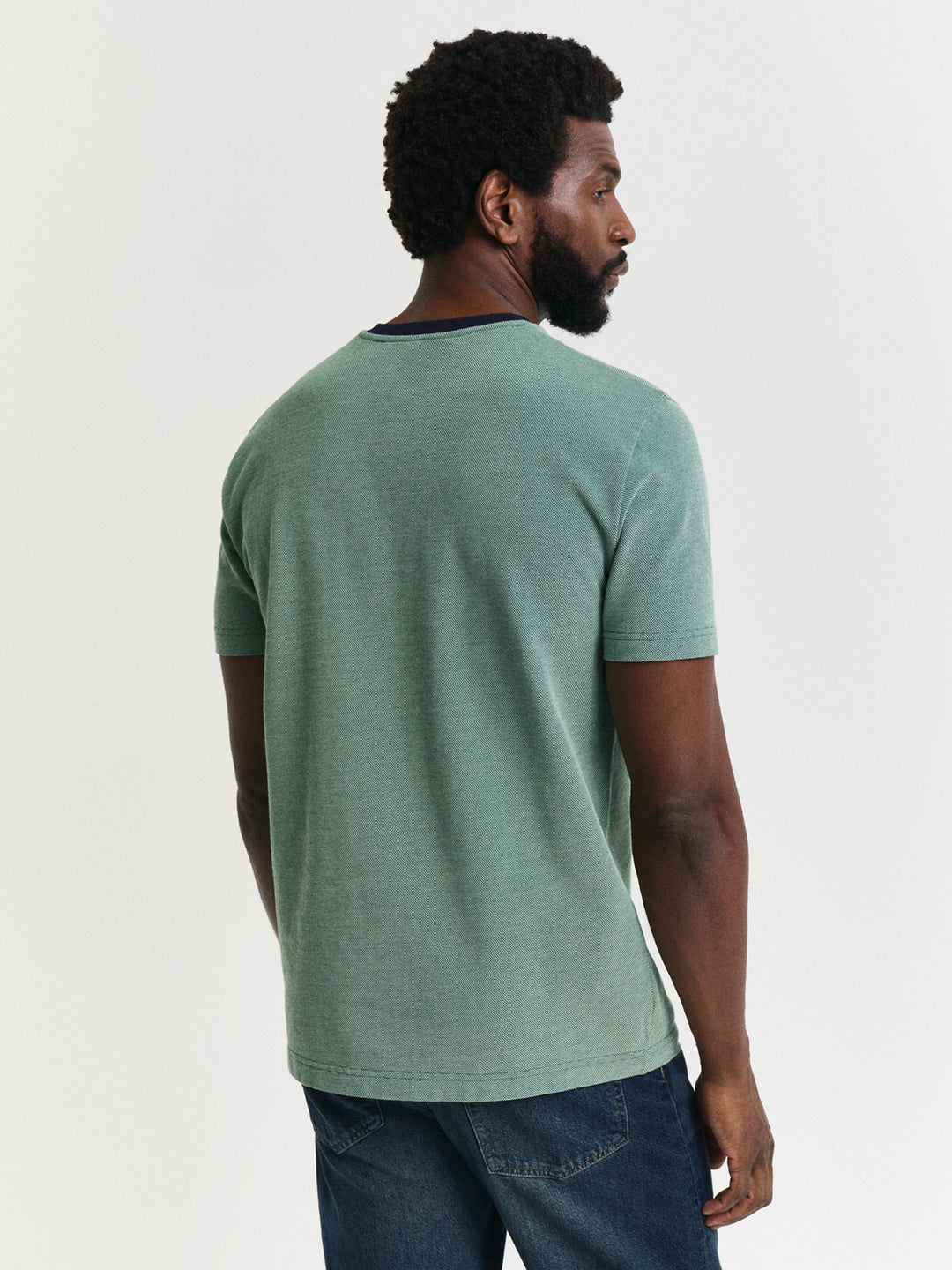 Gant Men Green Solid Round Neck Short Sleeves T-Shirt