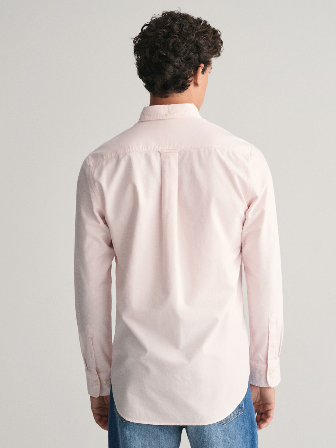 Gant Men Pink Solid Button-Down Collar Full Sleeves Shirt