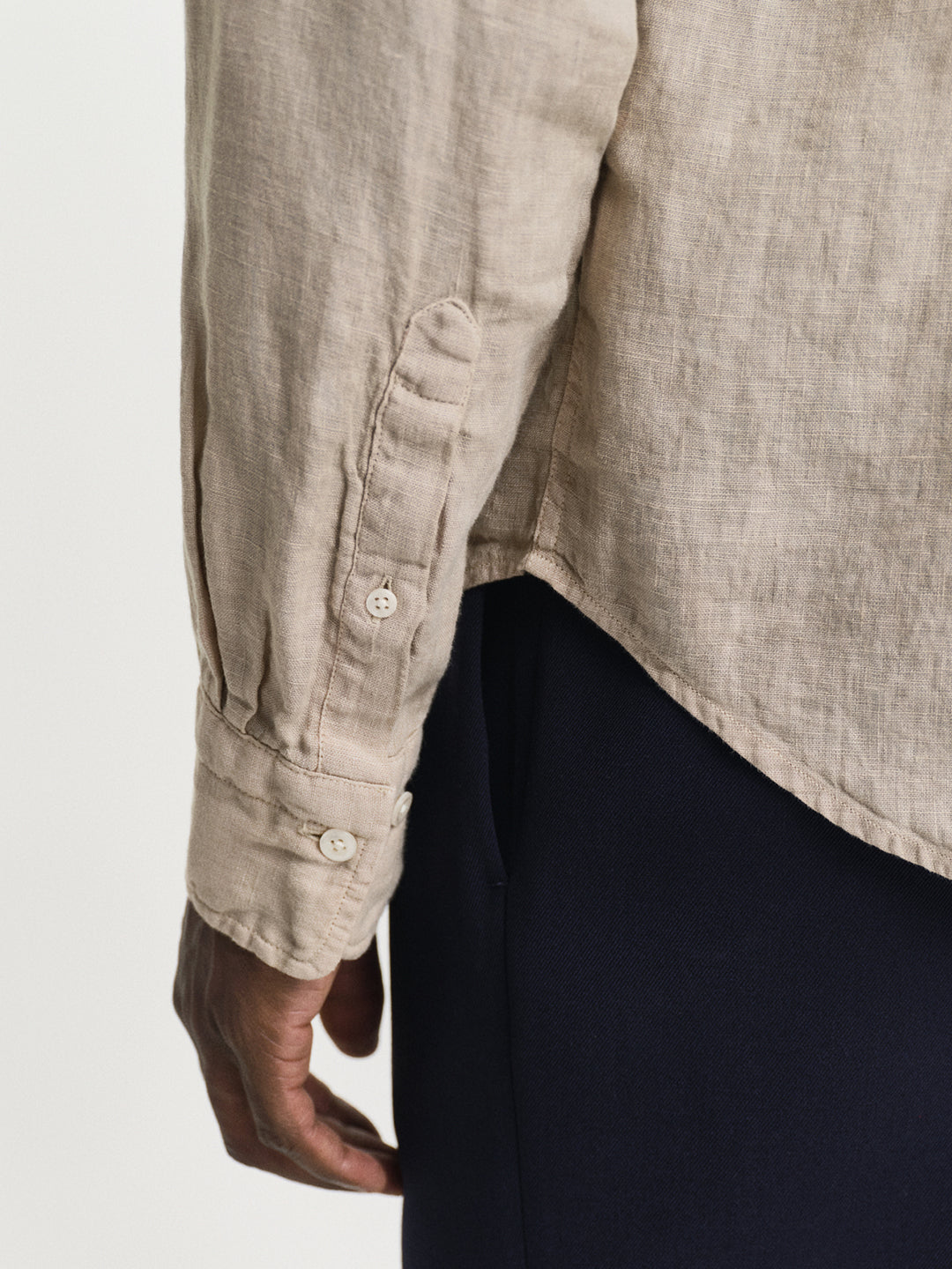 Gant Men Beige Regular Fit Solid Linen Shirt