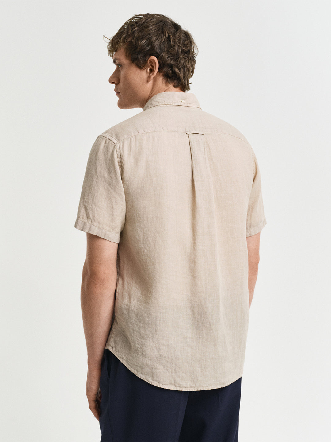 Gant Men Beige Regular Fit Solid Linen Shirt