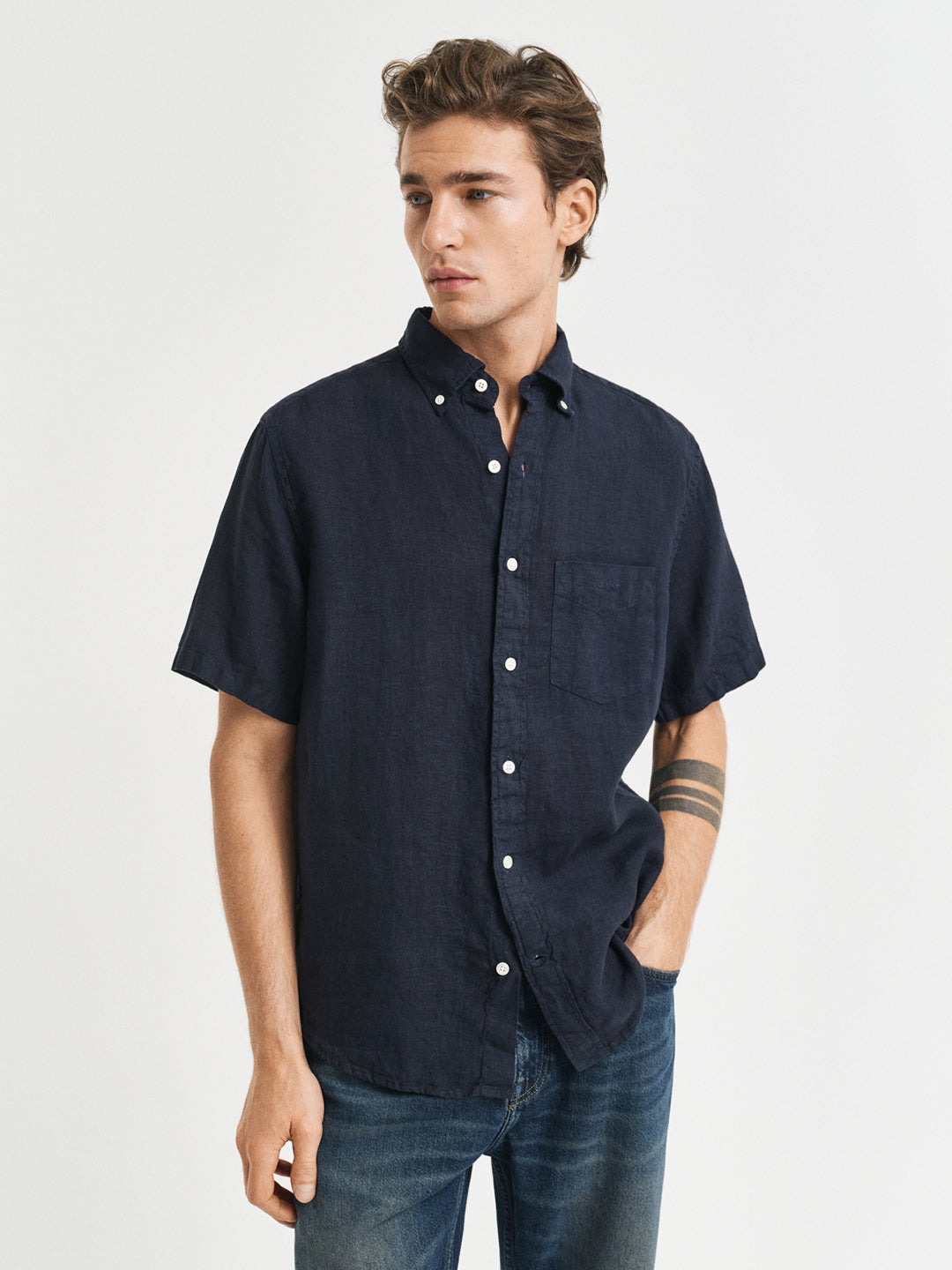 Gant Men Blue Solid Button-Down Collar Short Sleeves Shirt