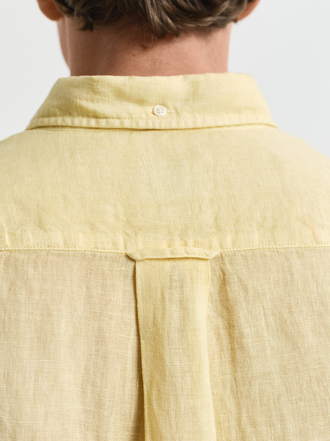 Gant Men Yellow Regular Fit Solid Linen Shirt