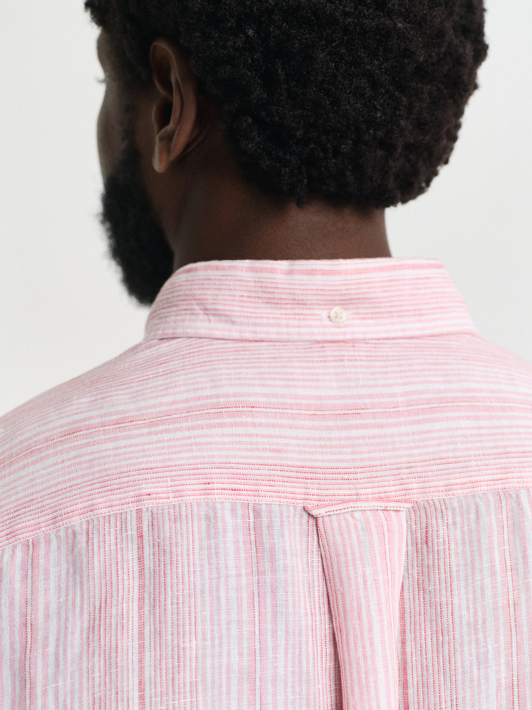 Gant Men Pink Regular Fit Striped Linen Shirt