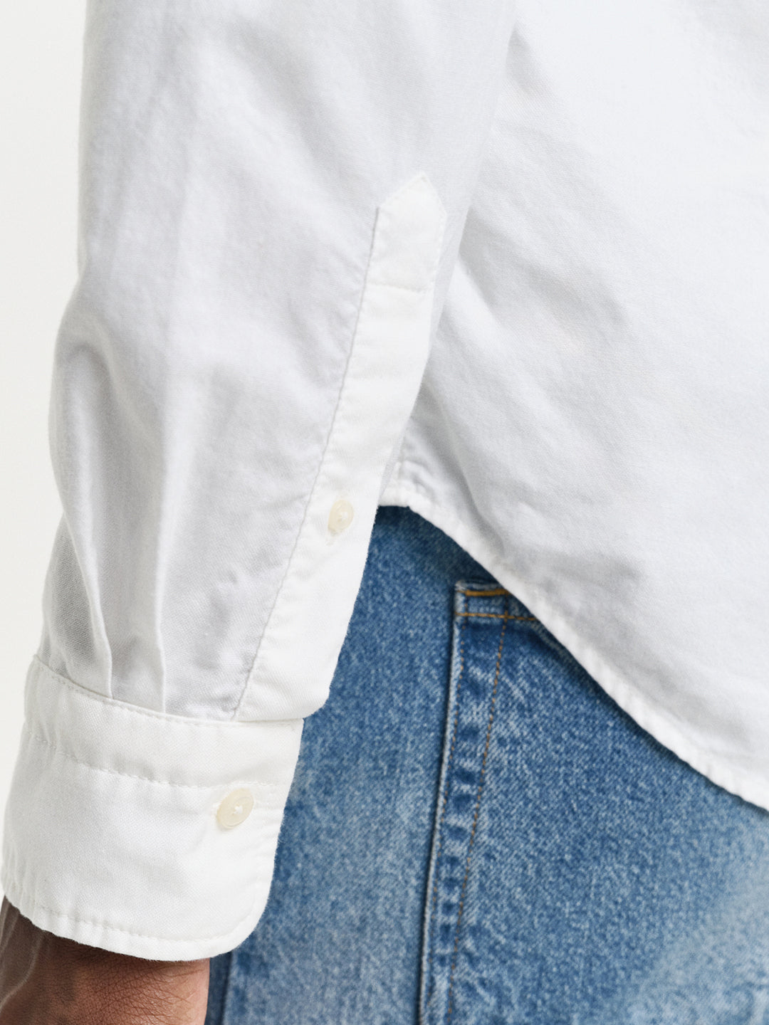 Gant Men White Button-Down Collar Full Sleeves Shirt