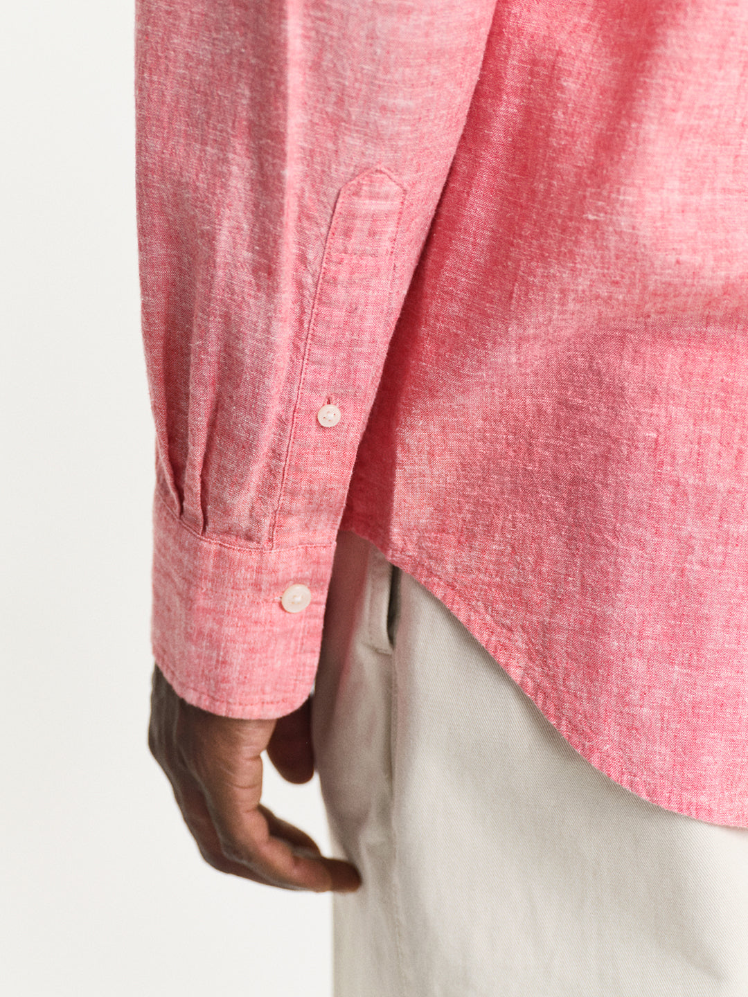 Gant Men Pink Solid Button-Down Collar Full Sleeves Shirt