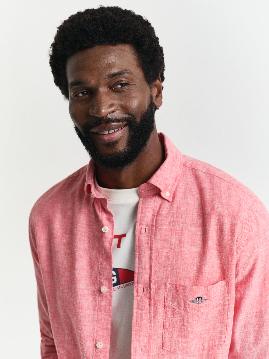 Gant Men Pink Solid Button-Down Collar Full Sleeves Shirt