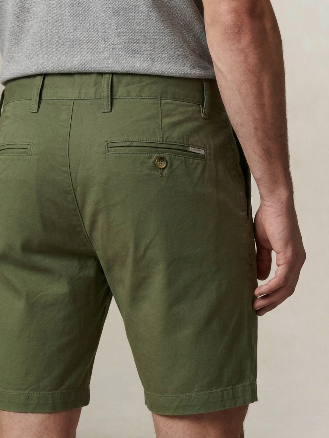 Gant Men Green Solid Regular Fit Shorts