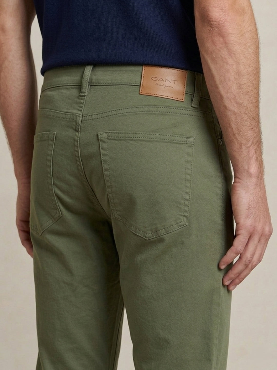Gant Men Green Solid Stretchable Regular Fit Jeans