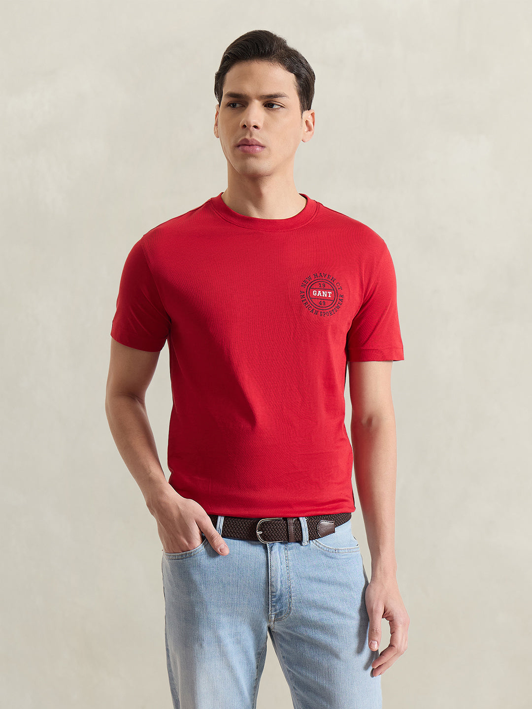 Gant Men Red Solid Regular Fit Pure Cotton T-Shirt