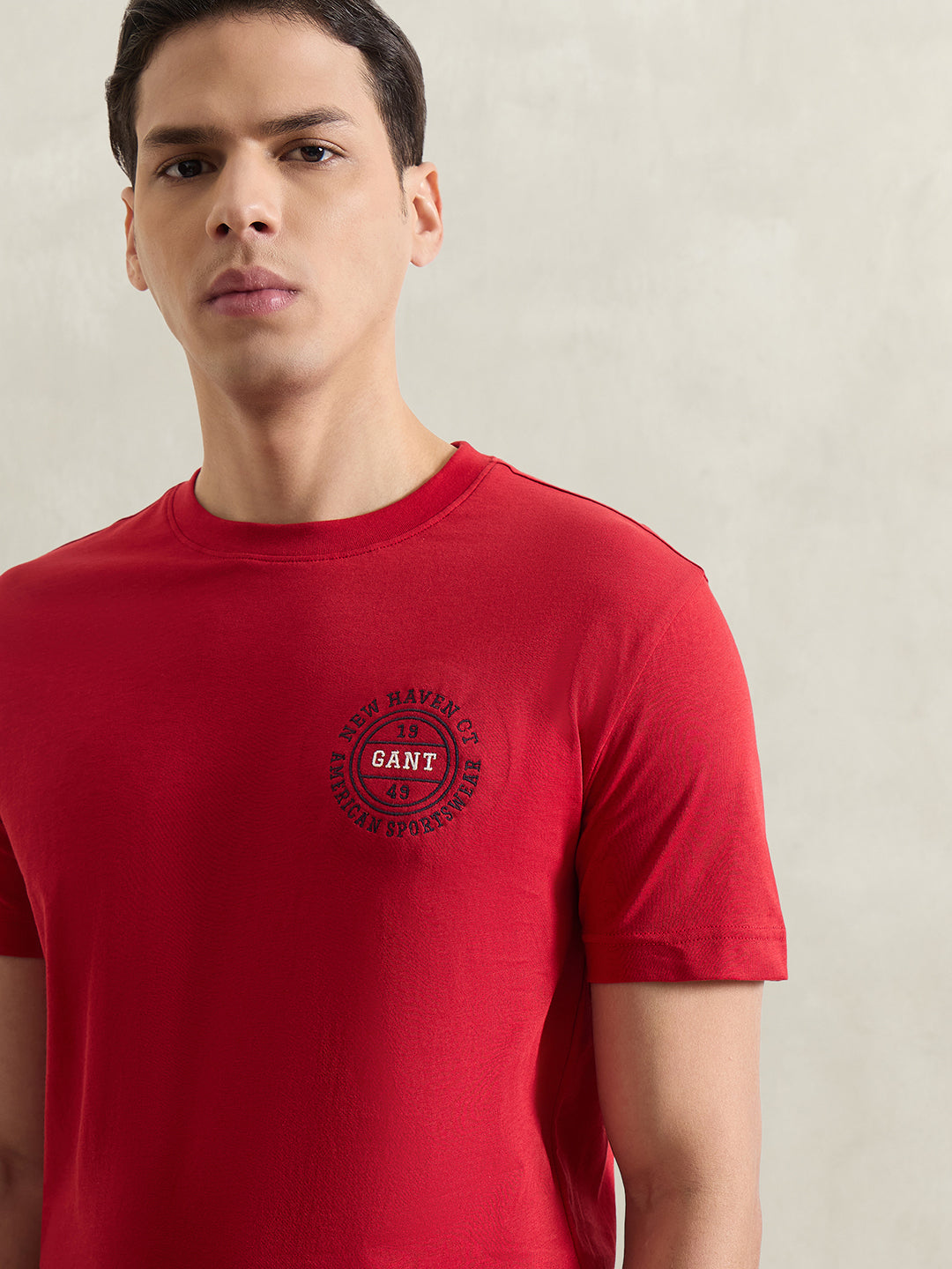 Gant Men Red Solid Regular Fit Pure Cotton T-Shirt