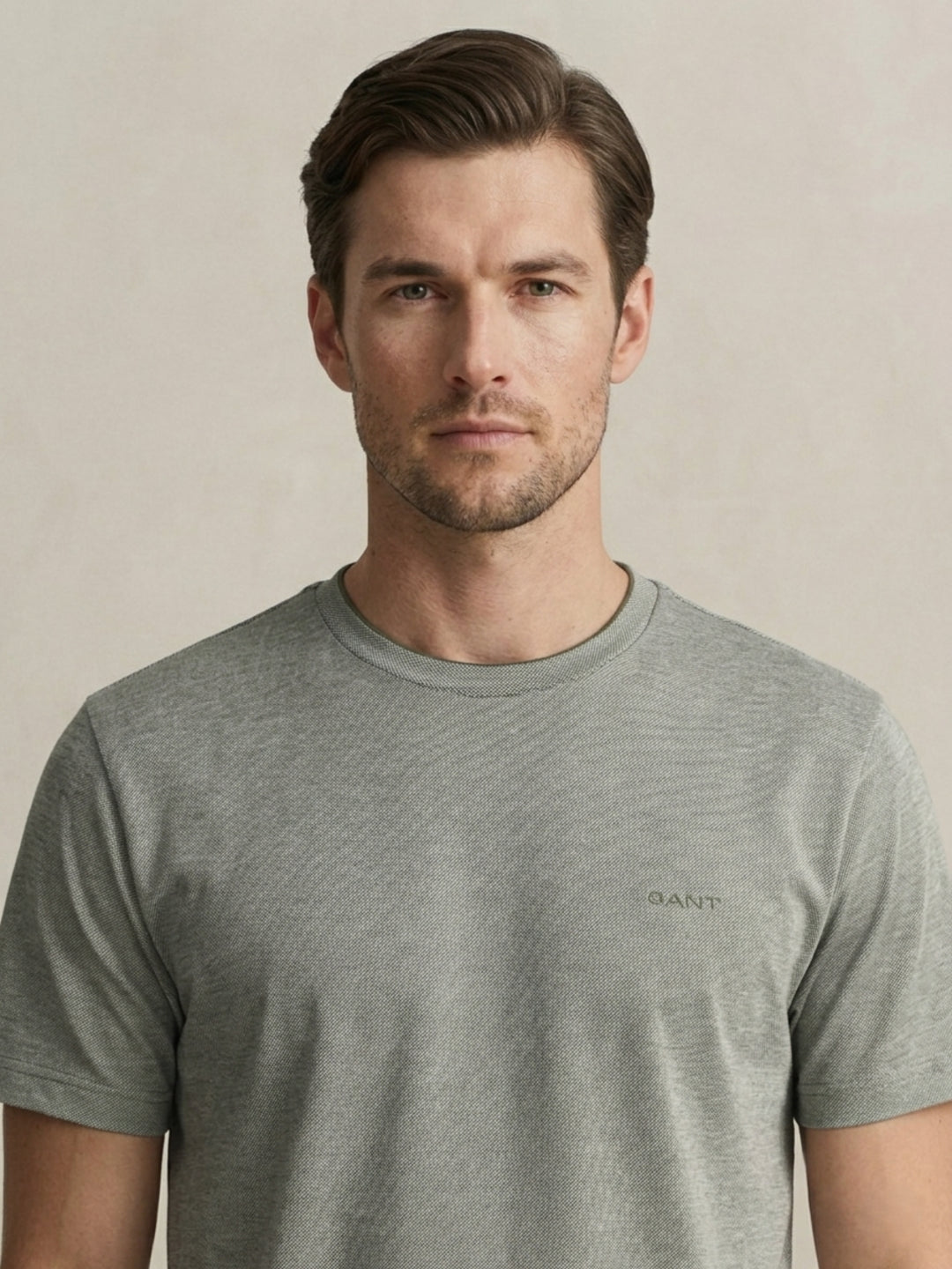 Gant Men Green Solid Regular Fit Pique T-Shirt