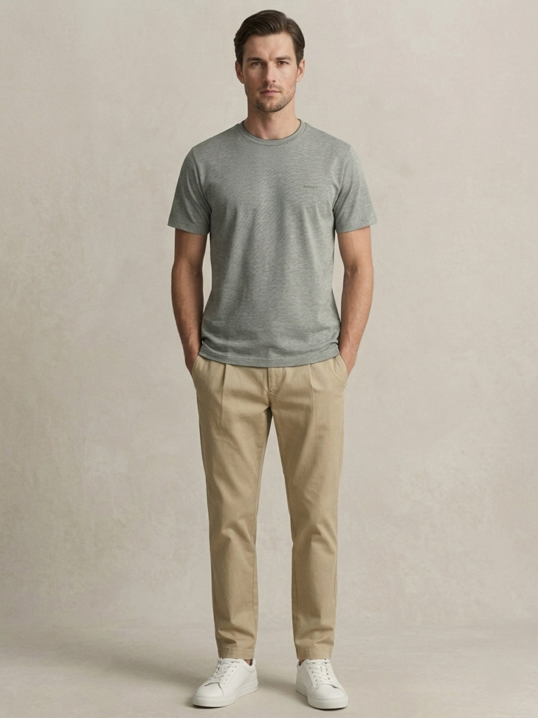 Gant Men Green Solid Regular Fit Pique T-Shirt