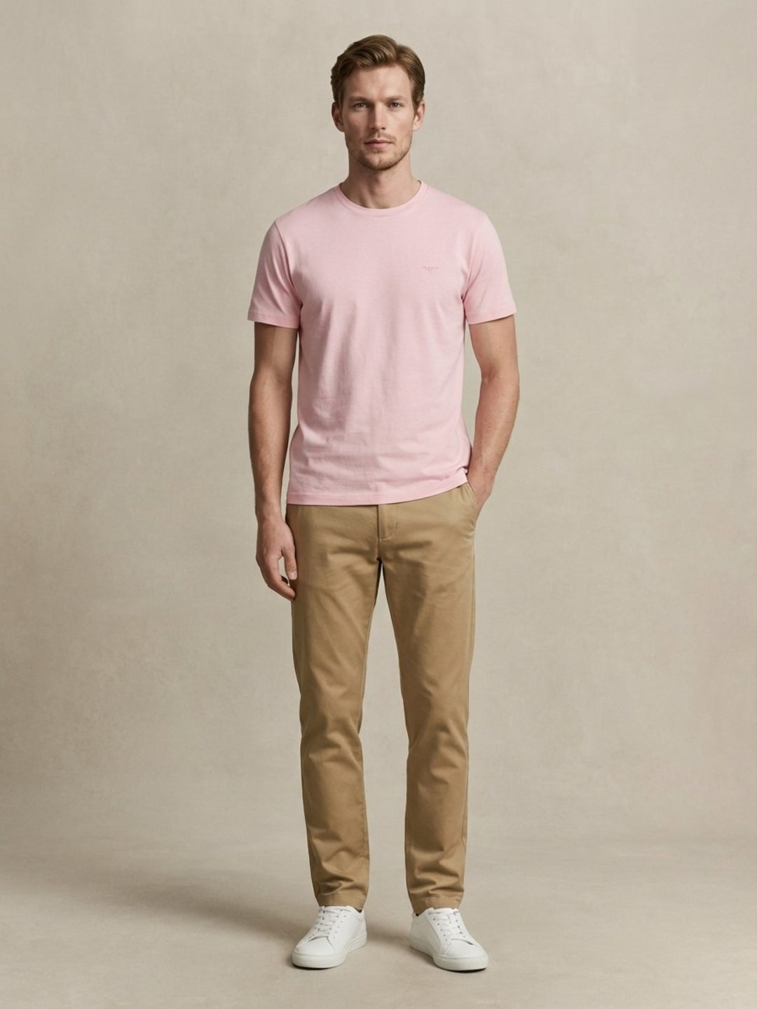 Gant Men Pink Solid Regular Fit Pique T-Shirt