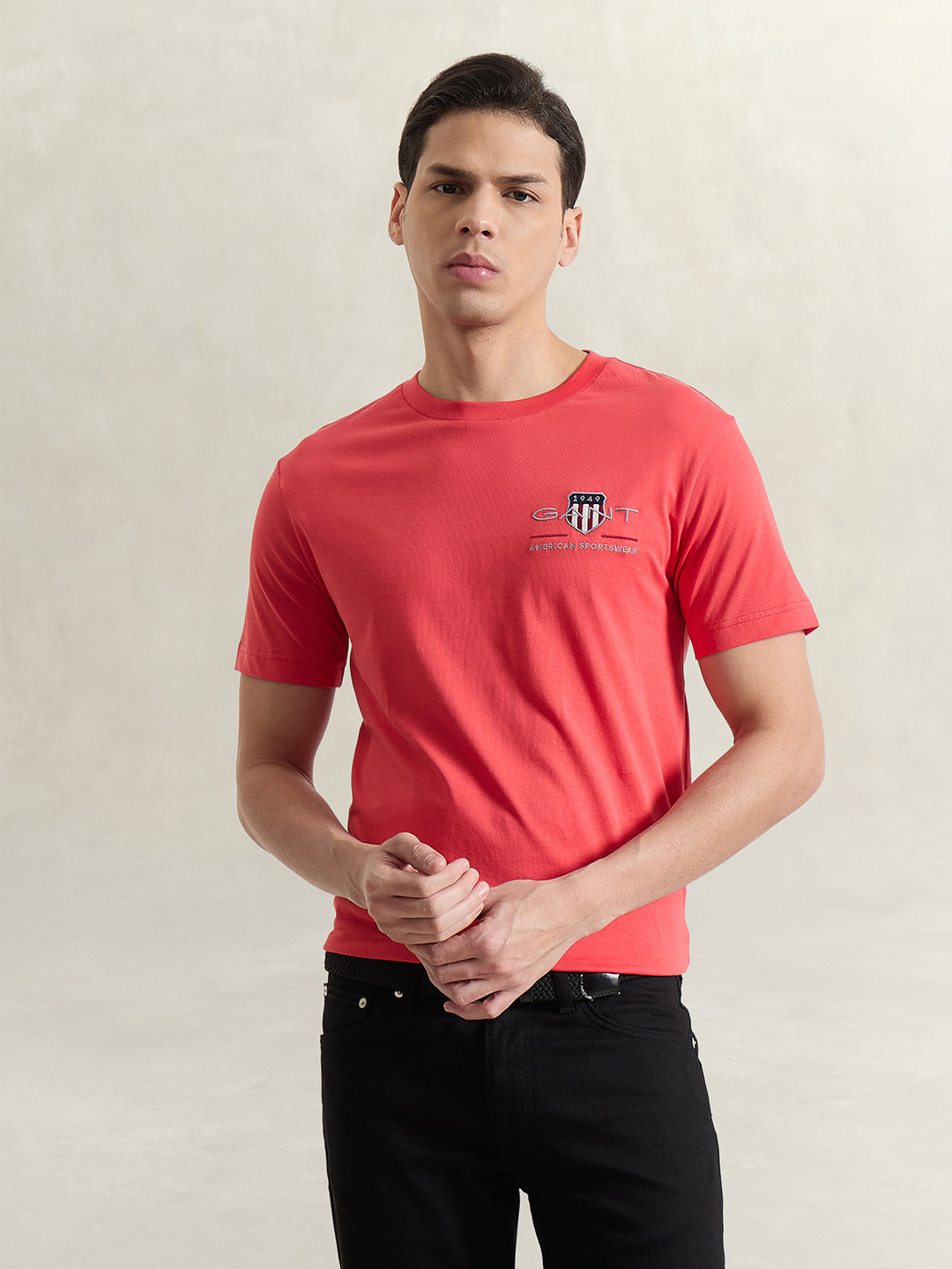 Gant Men Red Solid Regular Fit T-Shirt