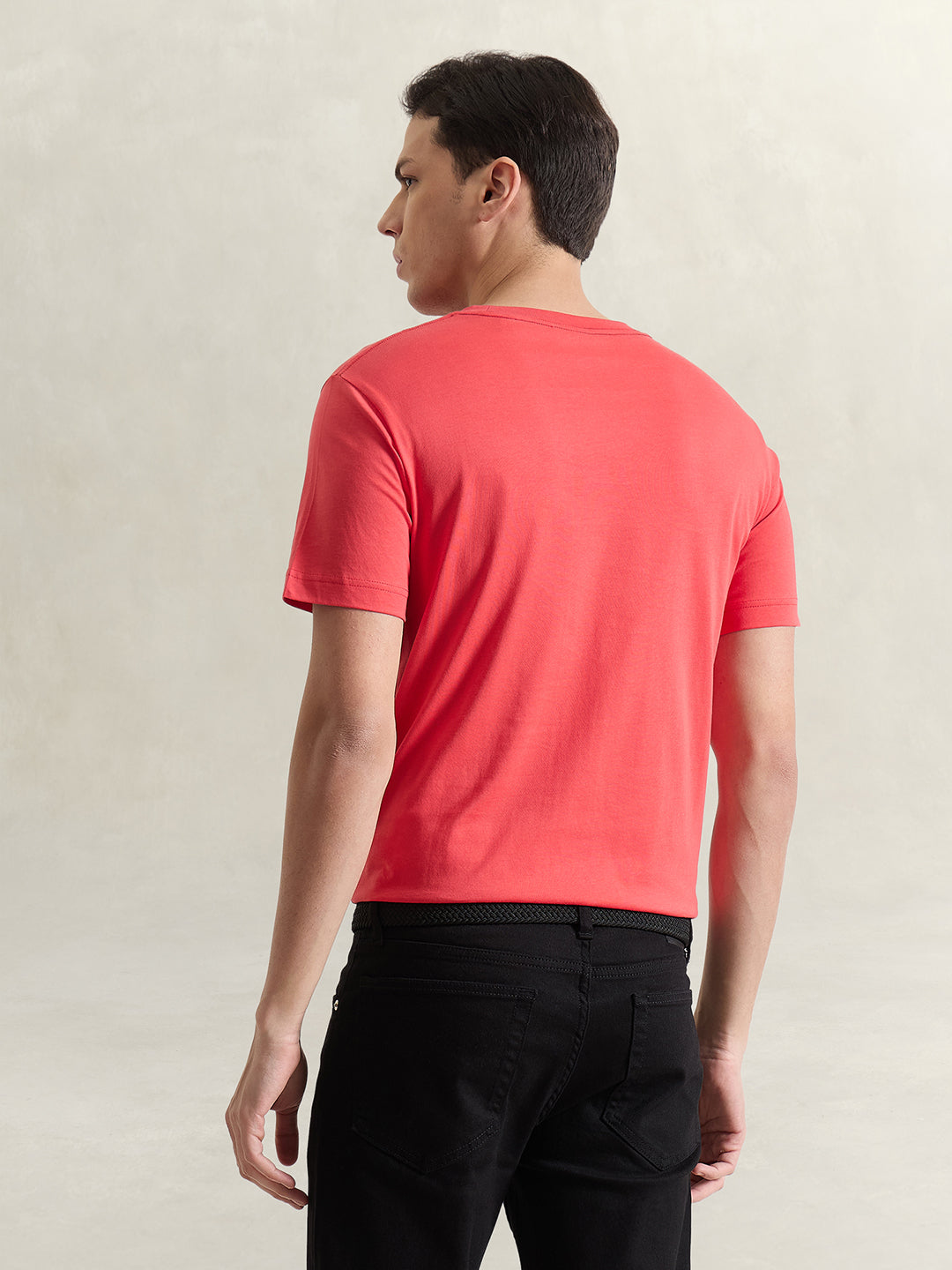 Gant Men Red Solid Regular Fit T-Shirt