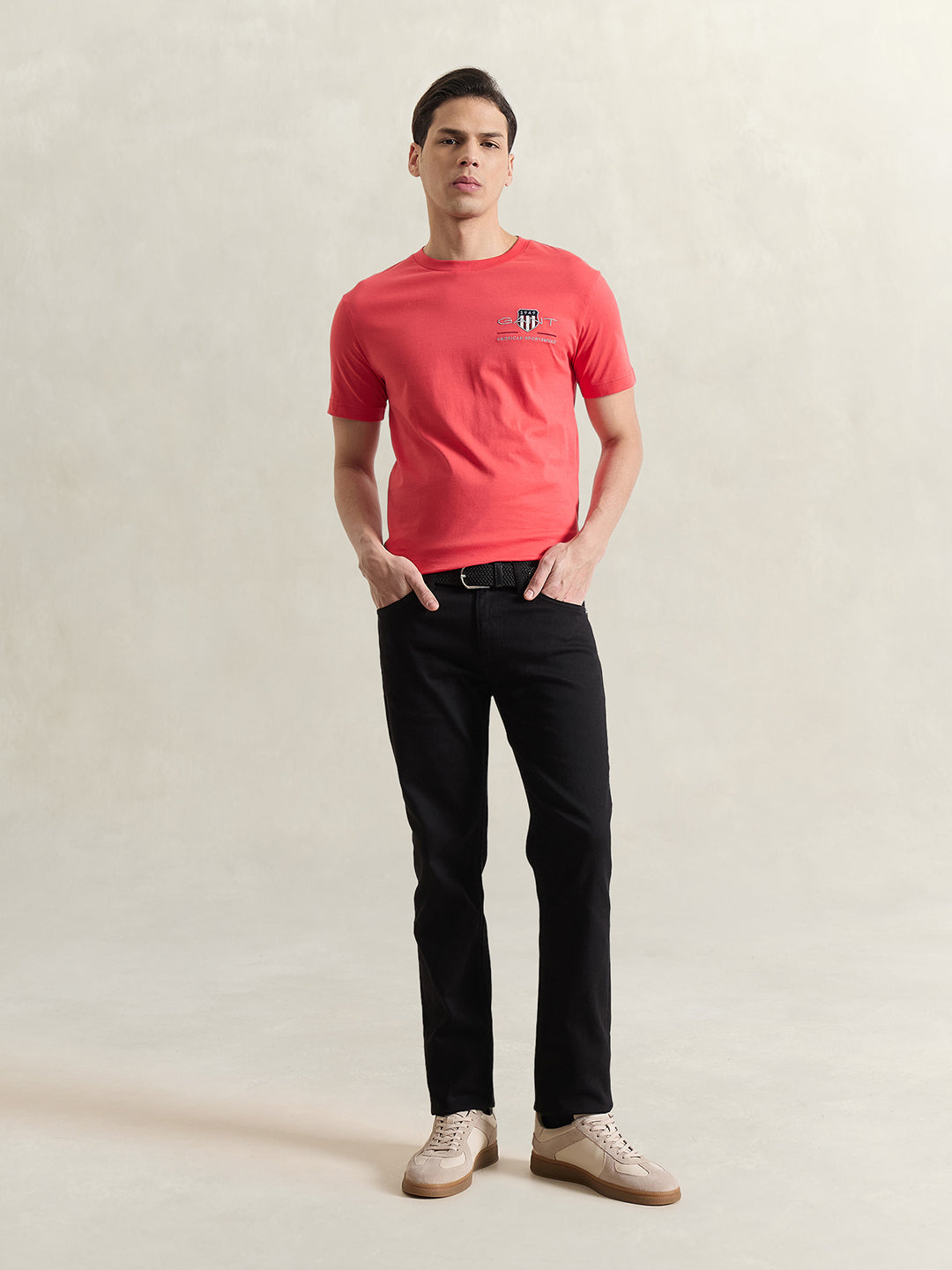Gant Men Red Solid Regular Fit T-Shirt