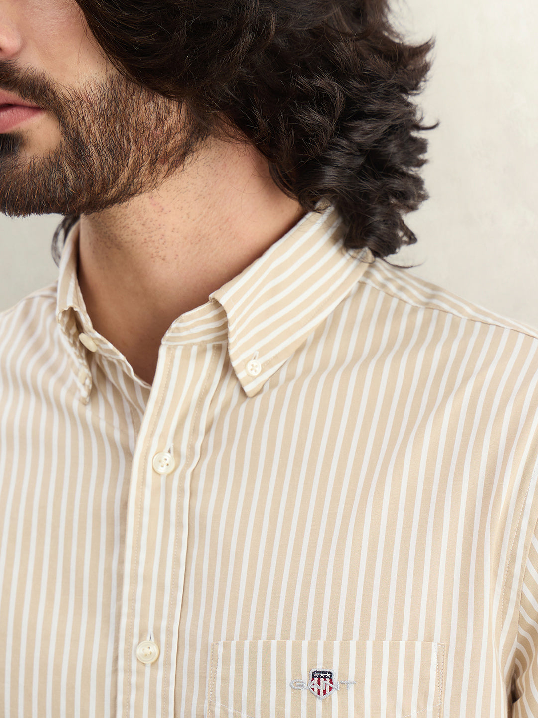 Gant Men Beige Striped Regular Fit Classic Poplin Shirt