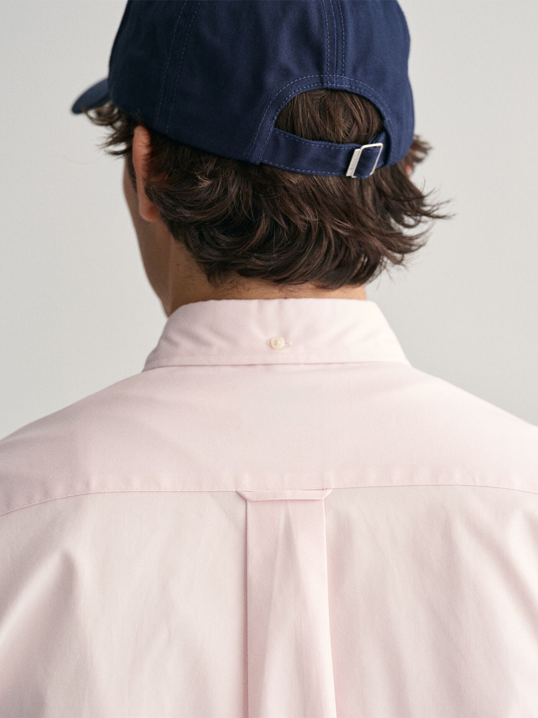 Gant Men Pink Solid Regular Fit Pinpoint Oxford Shirt