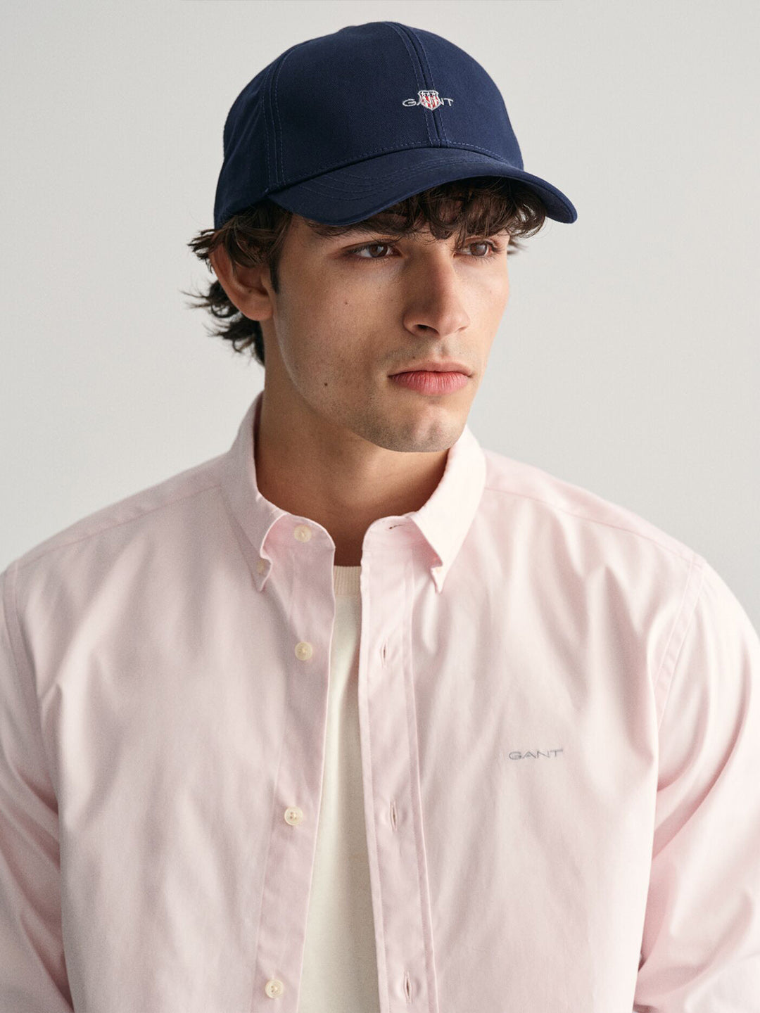 Gant Men Pink Solid Regular Fit Pinpoint Oxford Shirt