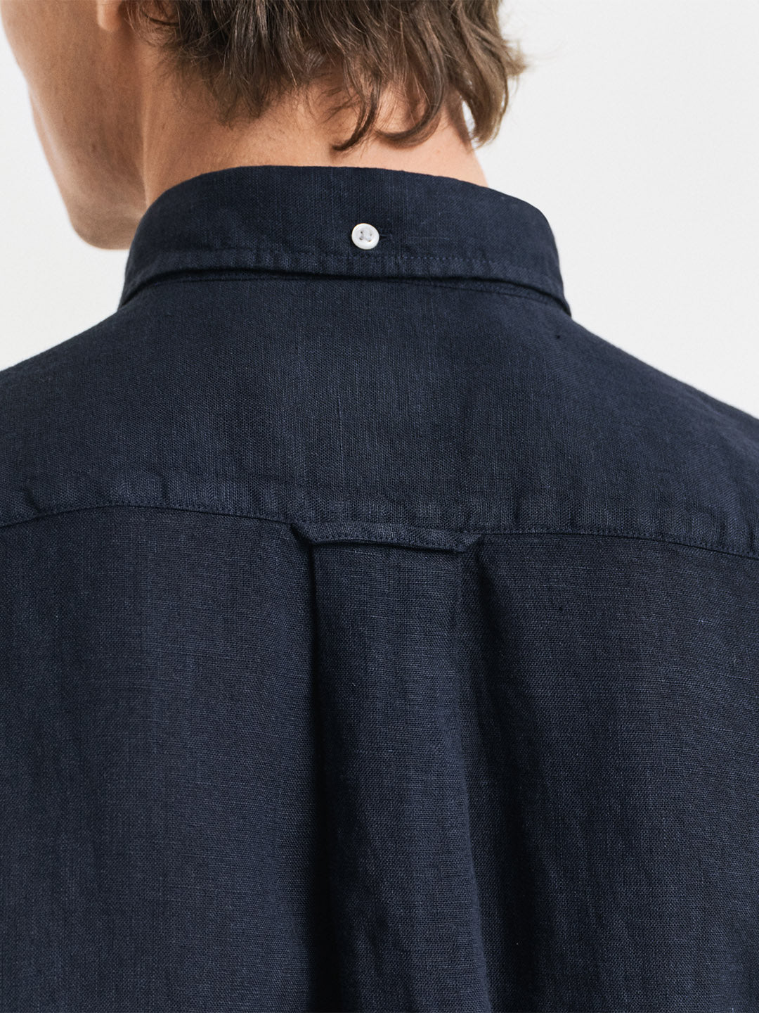Gant Men Navy Blue Solid Regular Fit Pure Linen Shirt