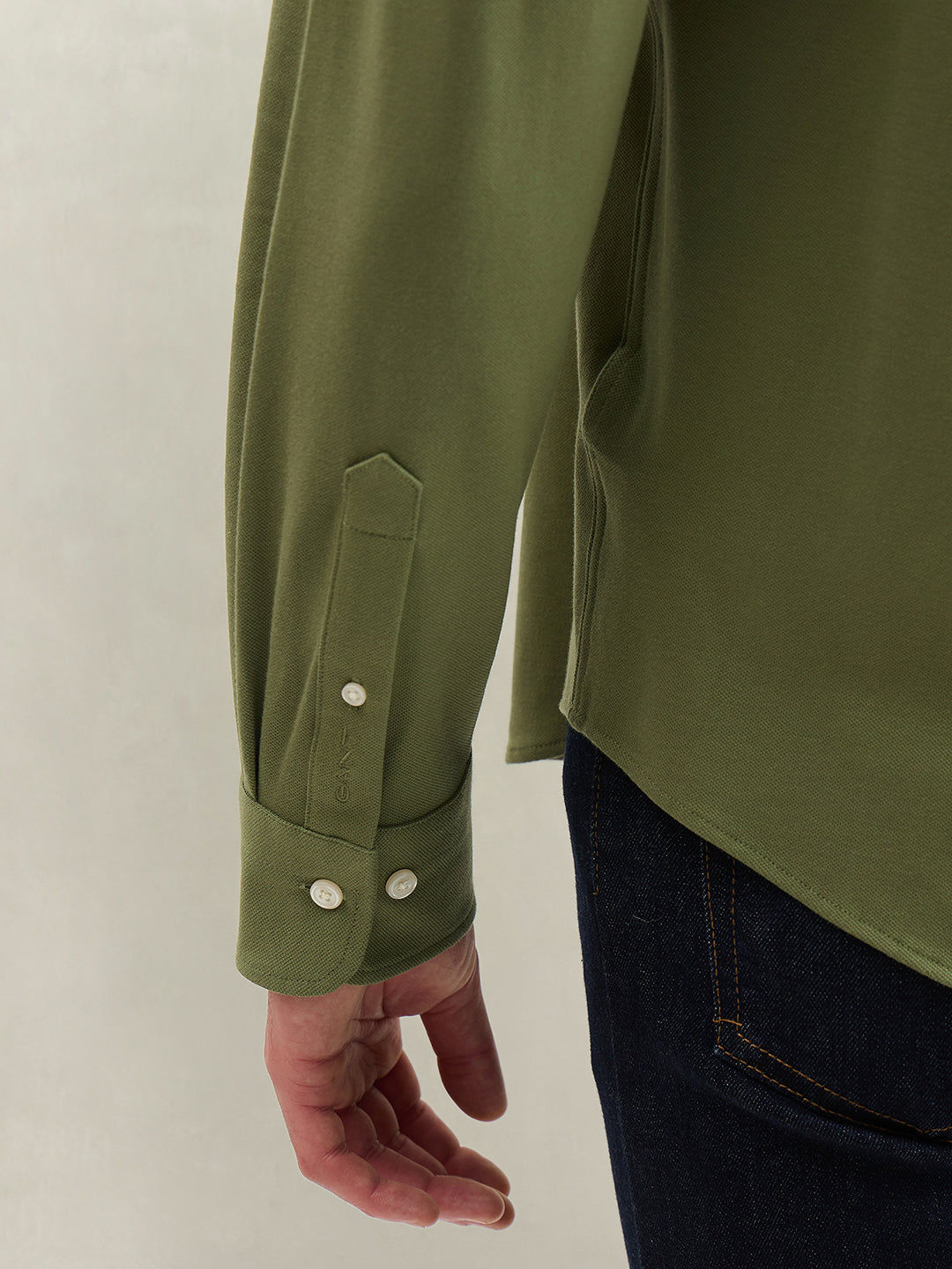 Gant Men Green Solid Regular Fit Pique Shirt