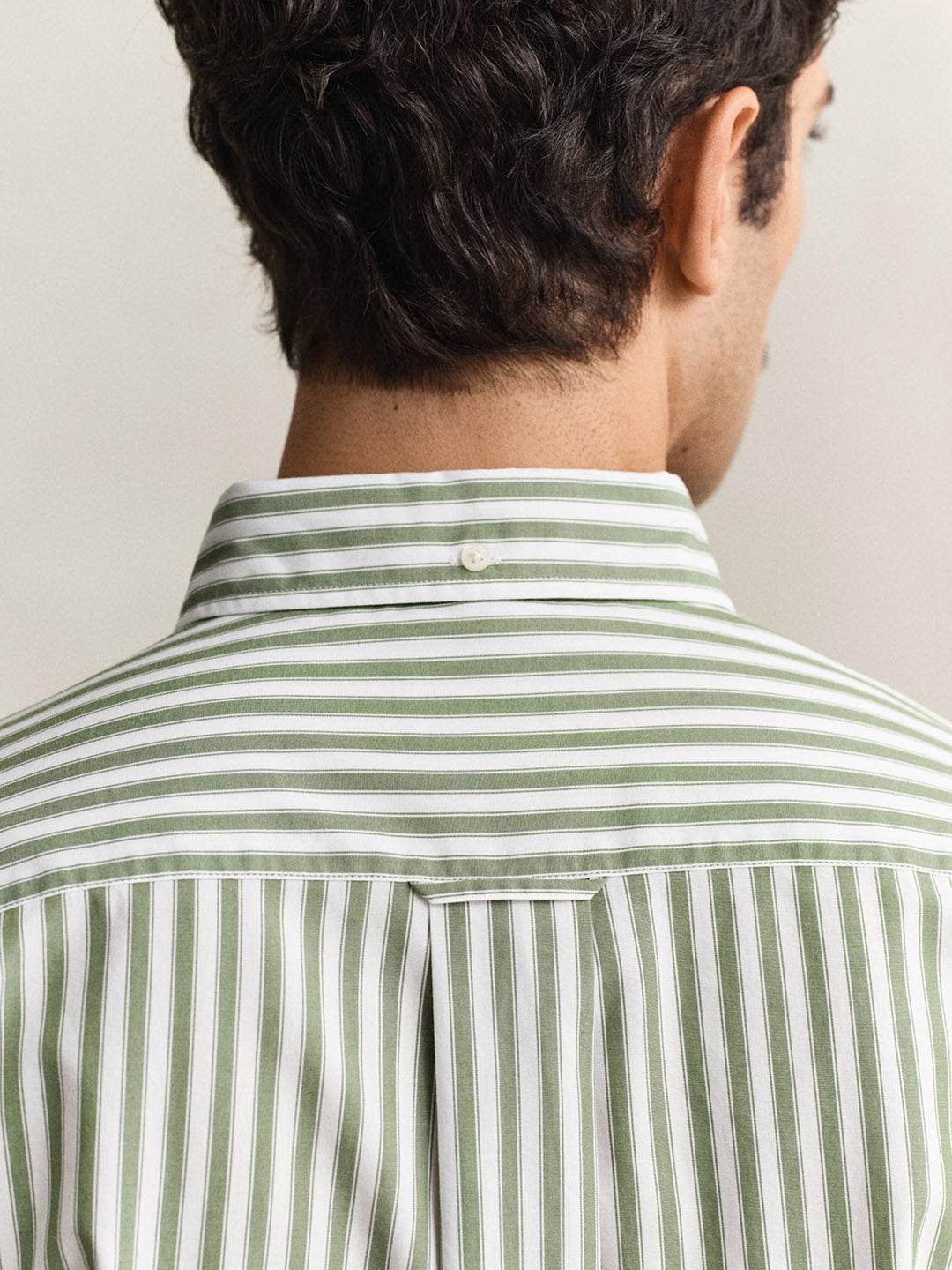 GANT Men Green Striped Regular Fit Poplin Shirt