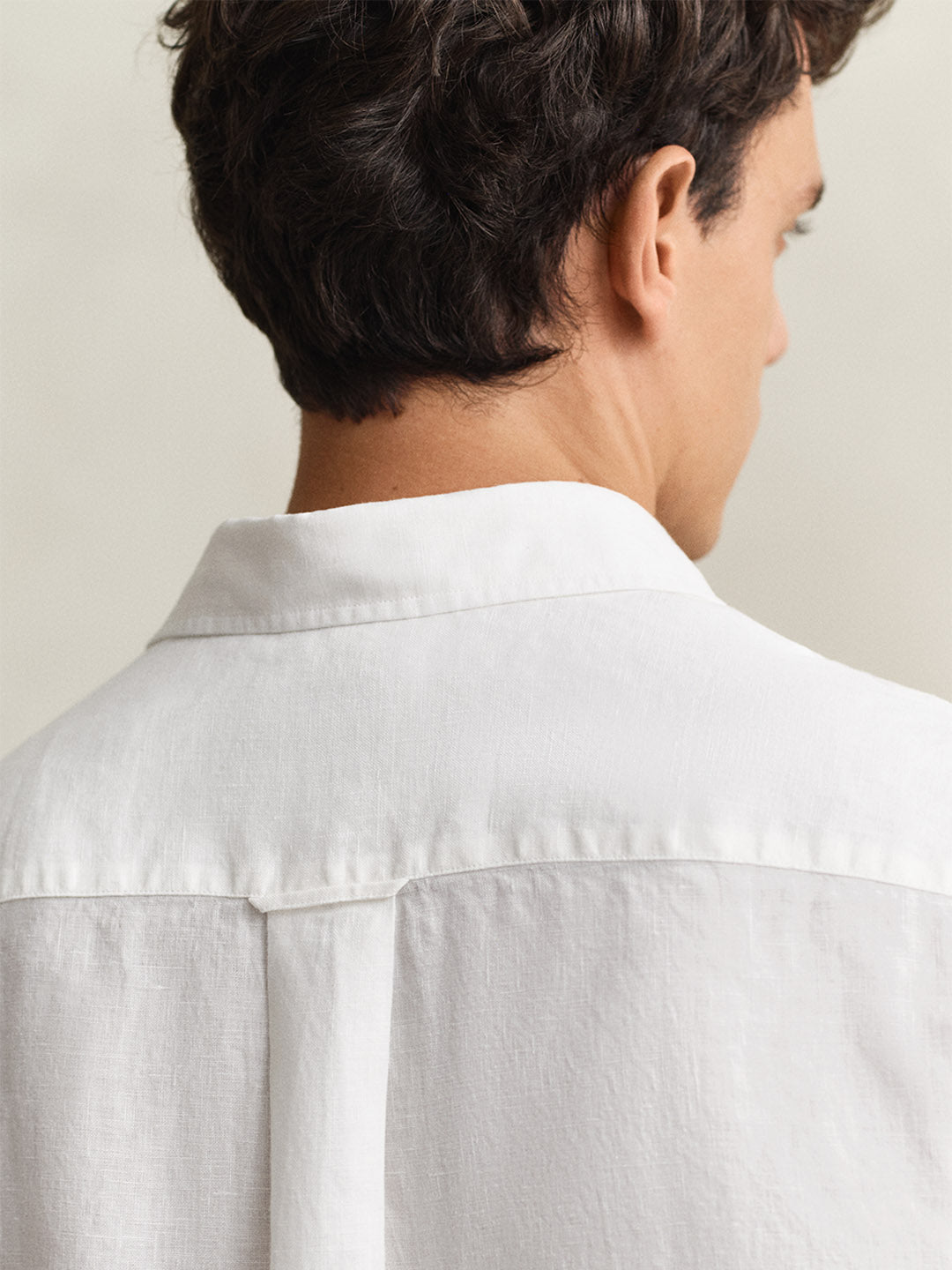 GANT Men White Regular Fit Linen Shirt
