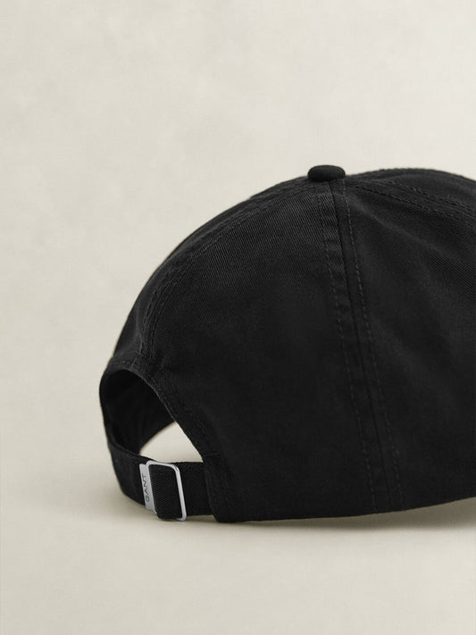 Gant Men Black Solid Shield Caps