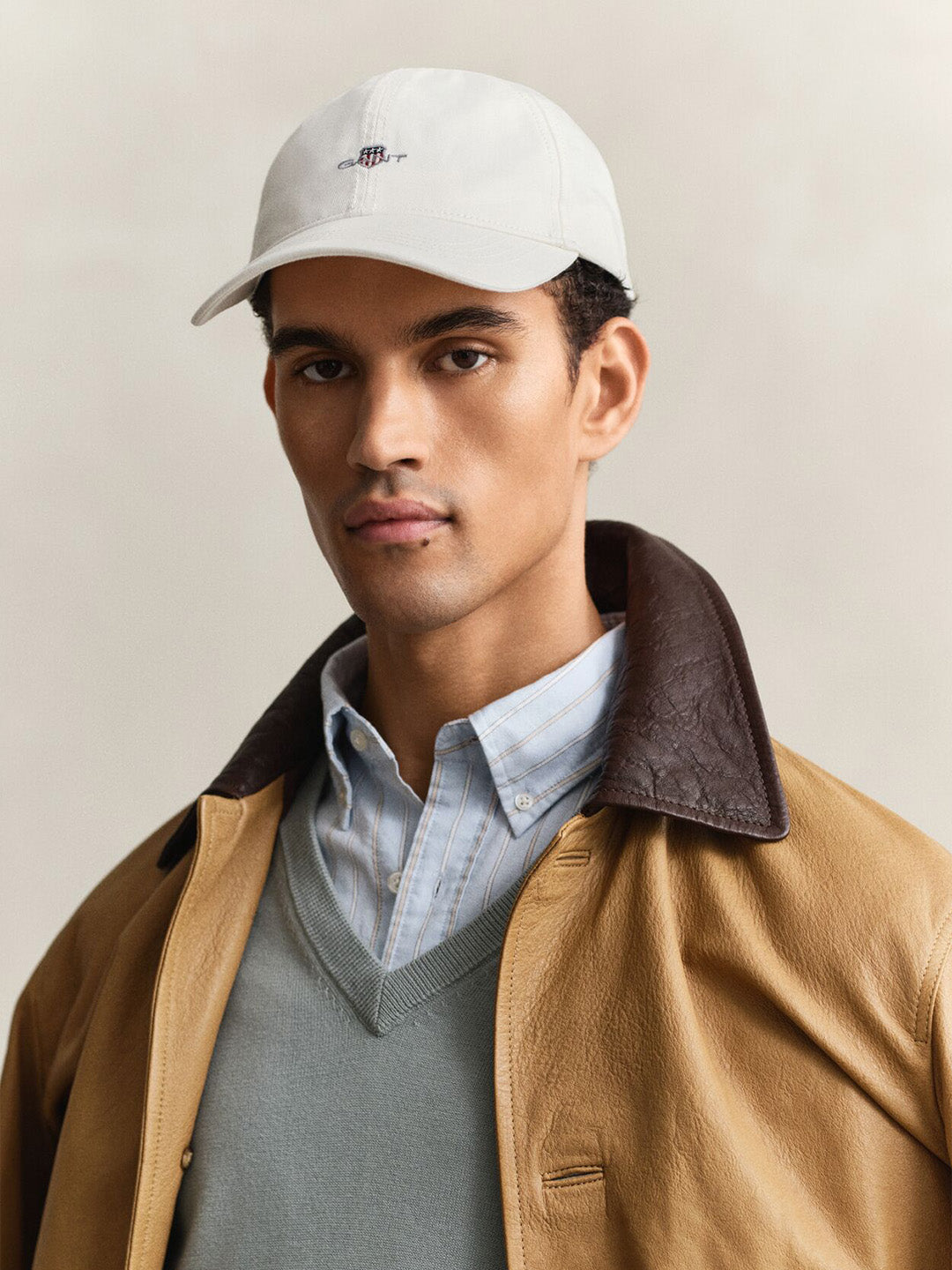 Gant Men White Solid Shield Caps