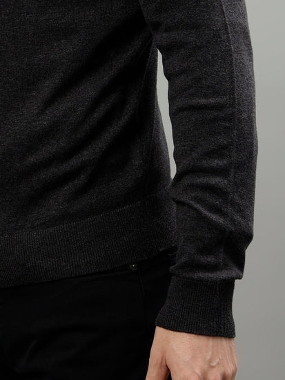 Gant Men Solid V Neck Long Sleeves Sweater