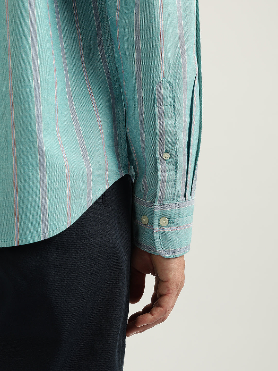 Gant Men Aqua Striped Buttoned Down Collar Full Sleeves Shirt