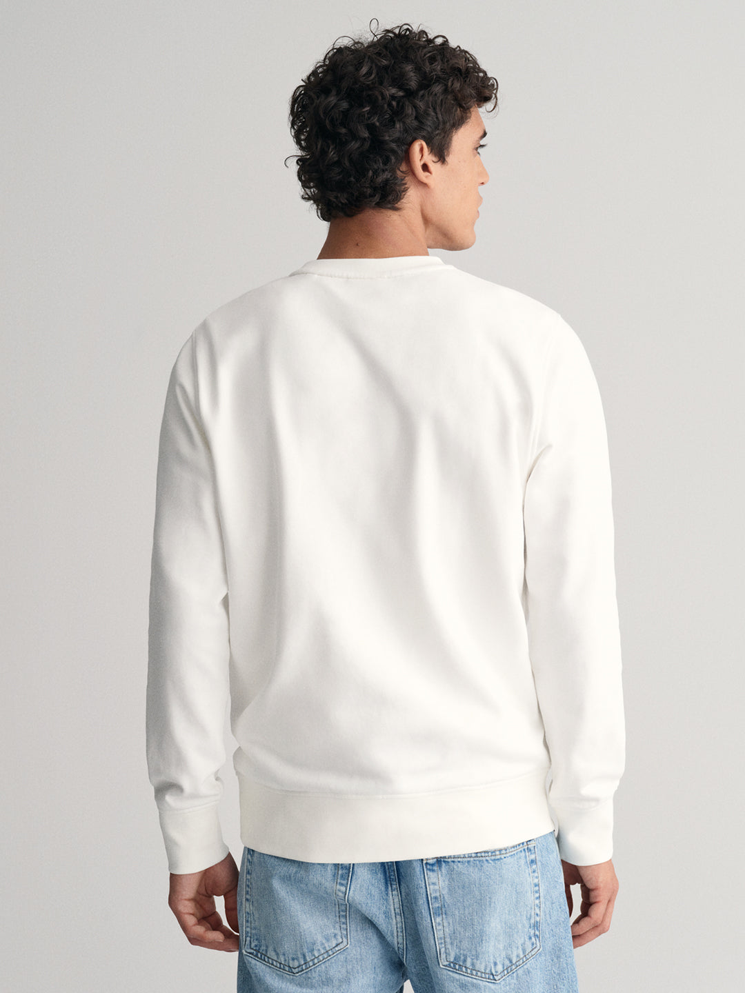 Gant Men White Solid Round Neck Full Sleeves Sweatshirt