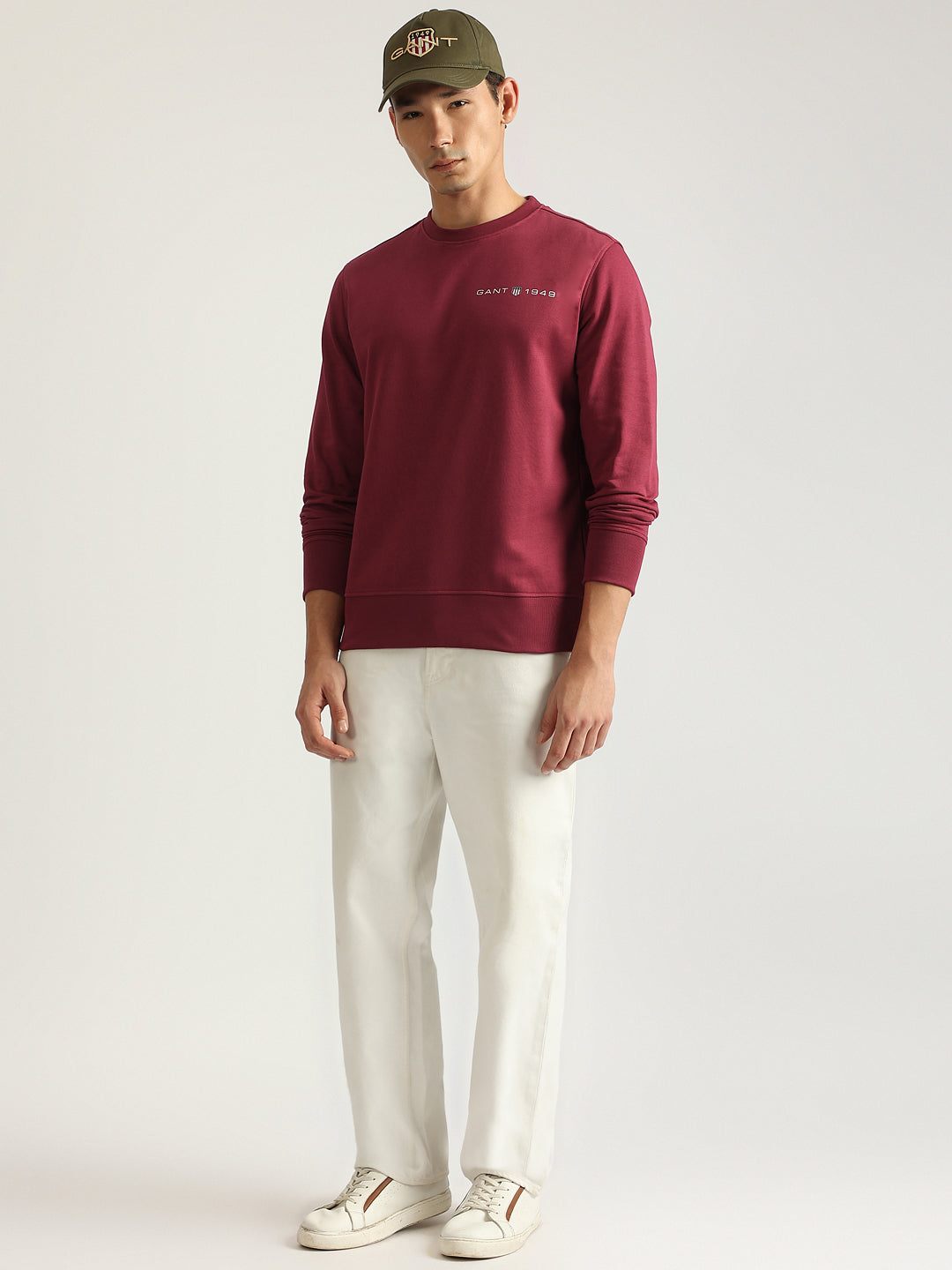 Gant Men Red Solid Round Neck Full Sleeves Pullover Style Sweatshirt