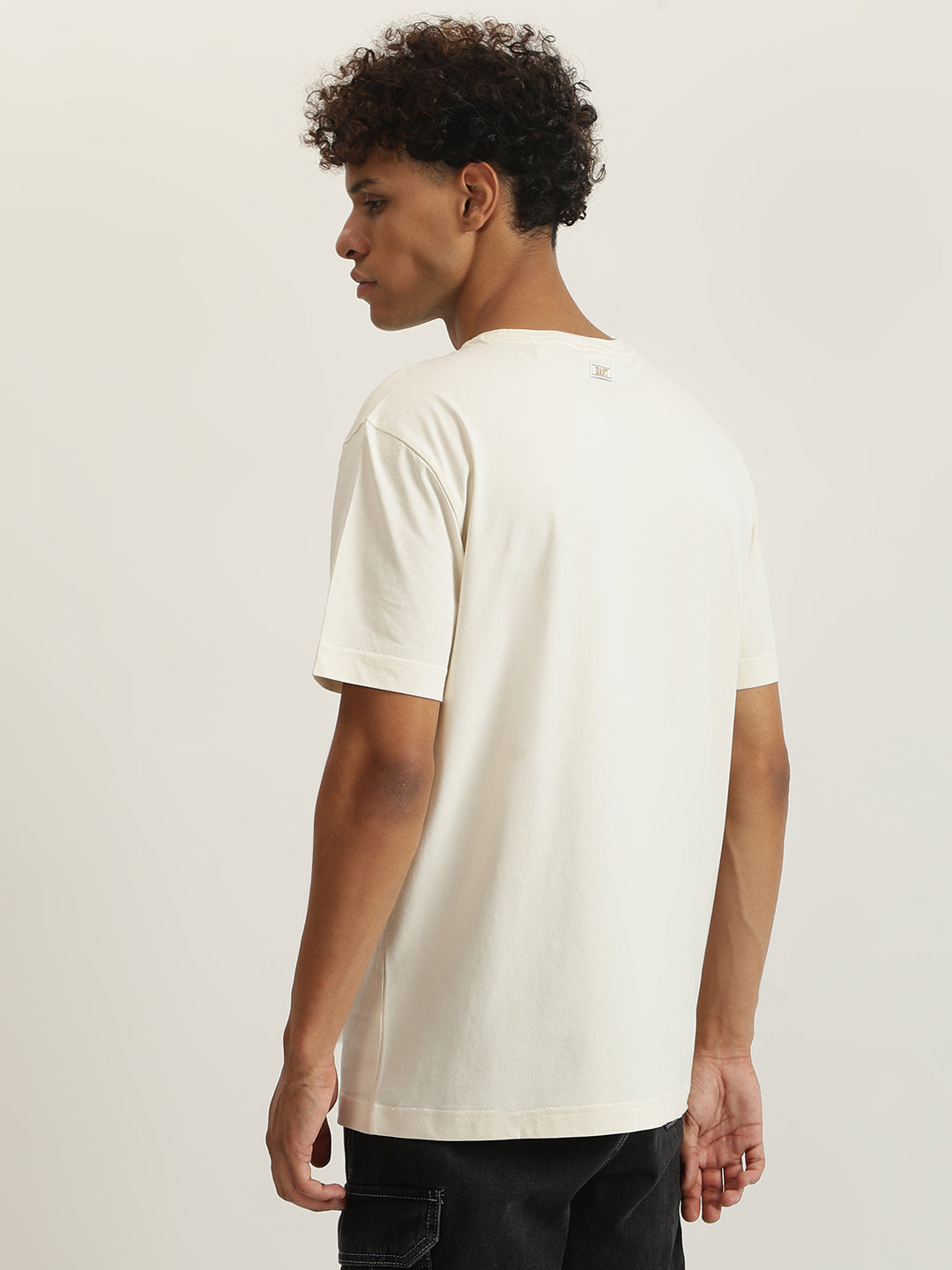 Gant Men Solid Round Neck Short Sleeves T-Shirt