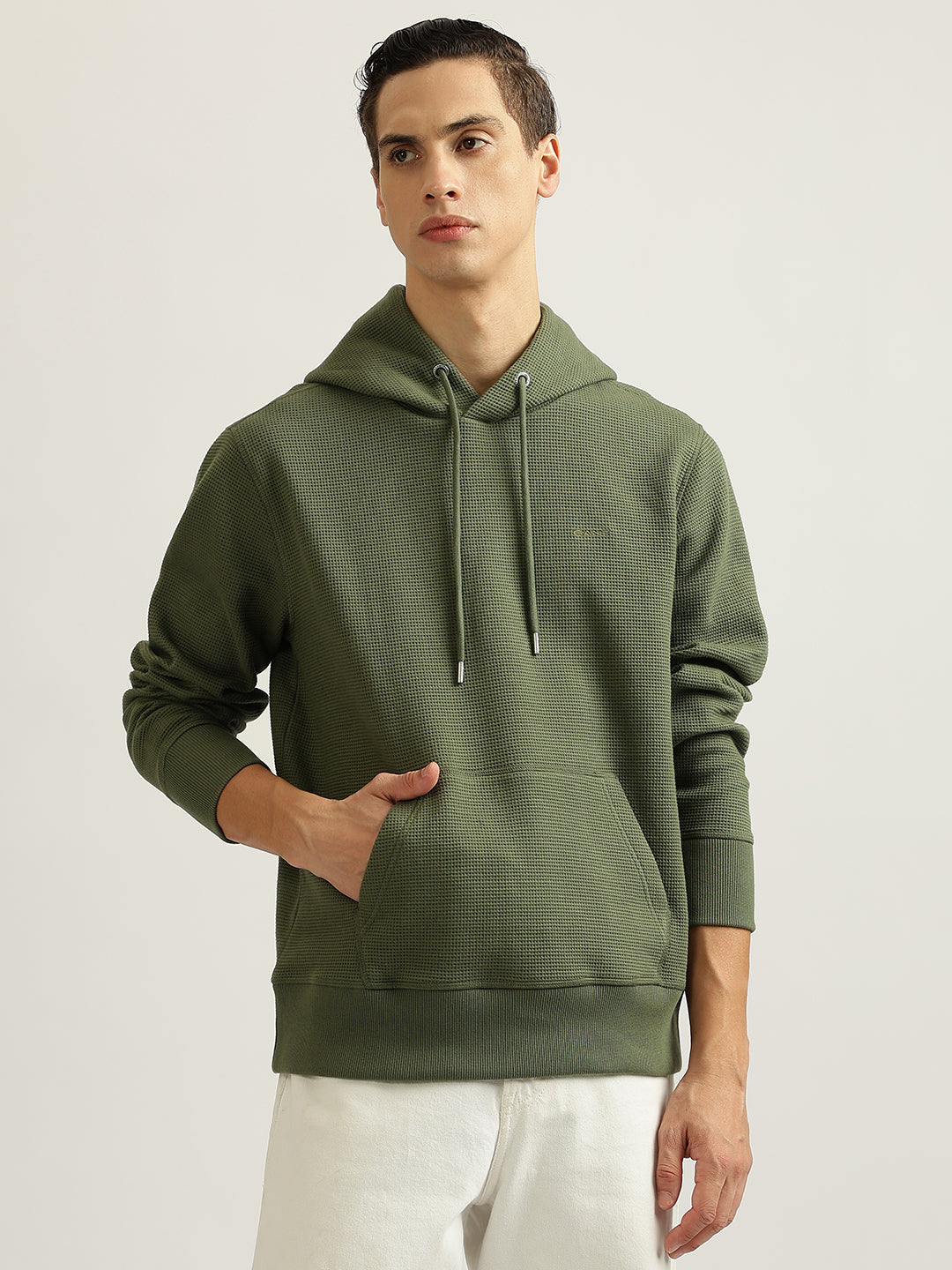 Gant Men Olive Solid Hooded Full Sleeves Pullover Sweatshirt