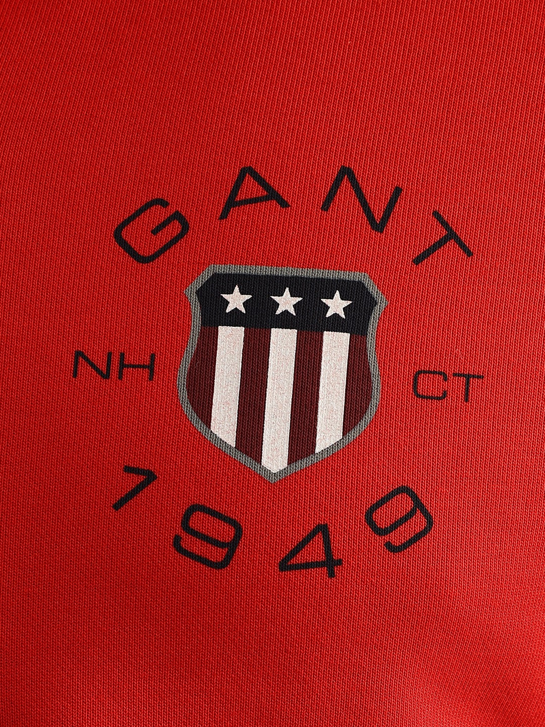 Gant Men Red Solid Collared Full Sleeves Pullover Style Sweatshirt