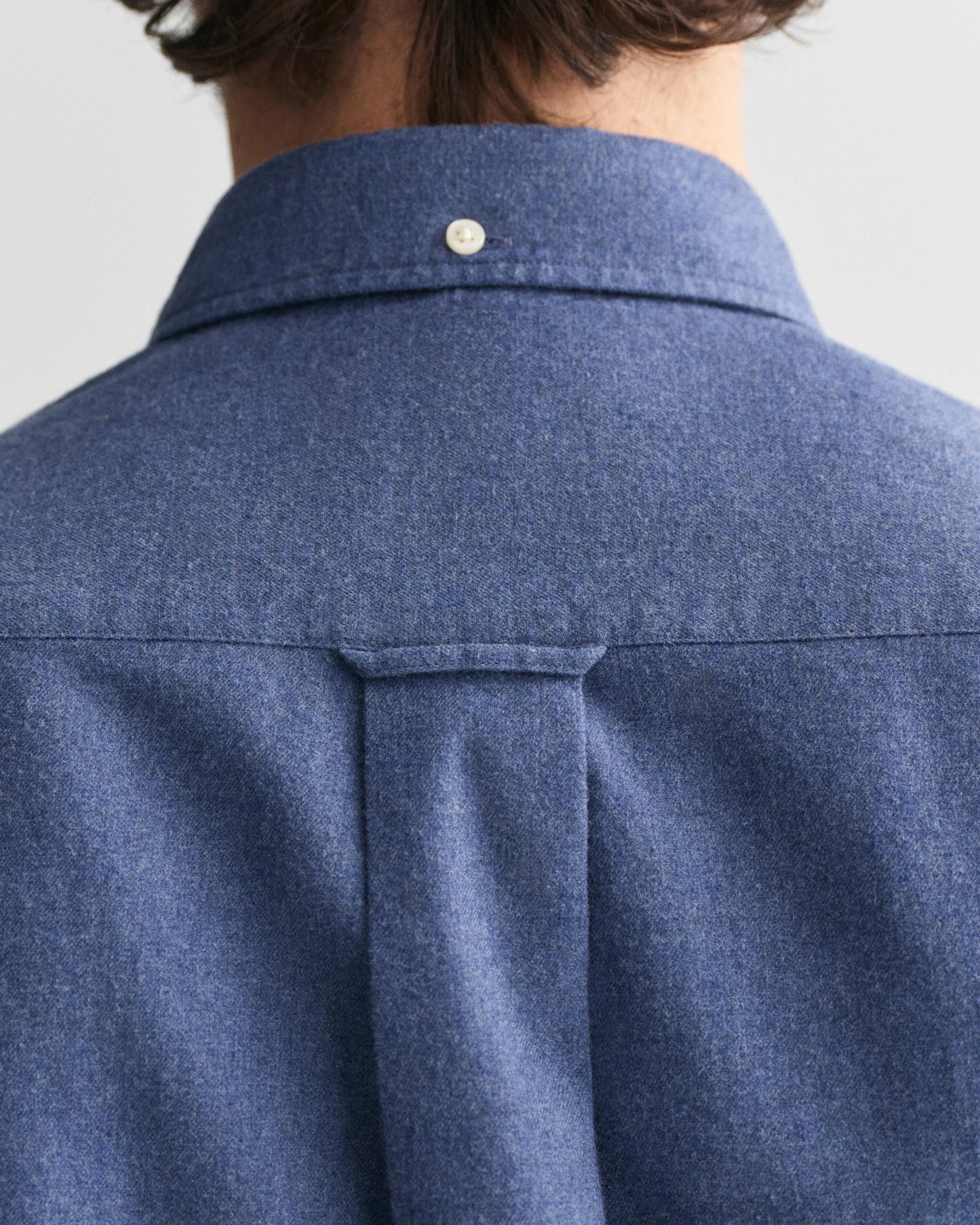 Gant Men Blue Solid Button-down Collar Full Sleeves Shirt