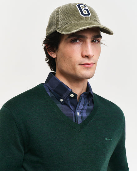 Gant Men Green Solid V-Neck Full Sleeves Pullover Style Sweater