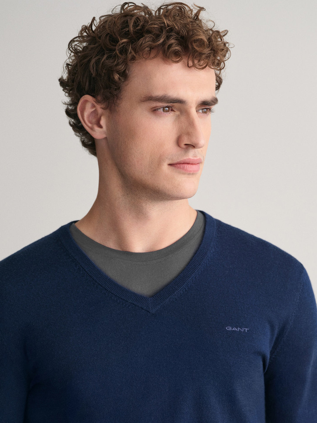 Gant Men Blue Solid V-Neck Full Sleeves Pullover Style Sweater